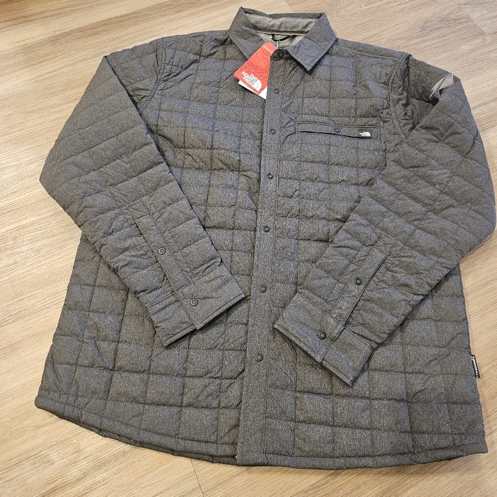 New With Tags Mens Northface Thermoball  Jacket
